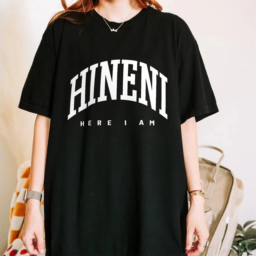 Womens Model Wearing Black Hineni Here I Am Unisex Christian Tee